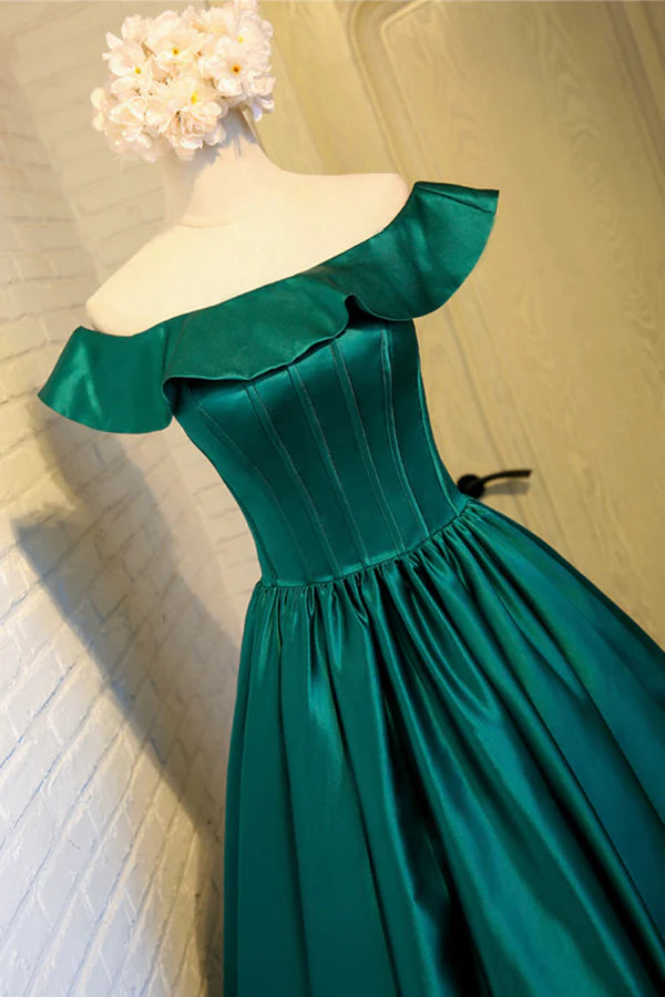 Wholesale Green Satin Short Homecoming Dress Cute Off the Shoulder Knee Length Prom Dress